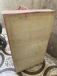 قفص للبيع هيج شكله يجي مابي شي جديد سعره 15الف اللي يريده يتصل على هاذ...