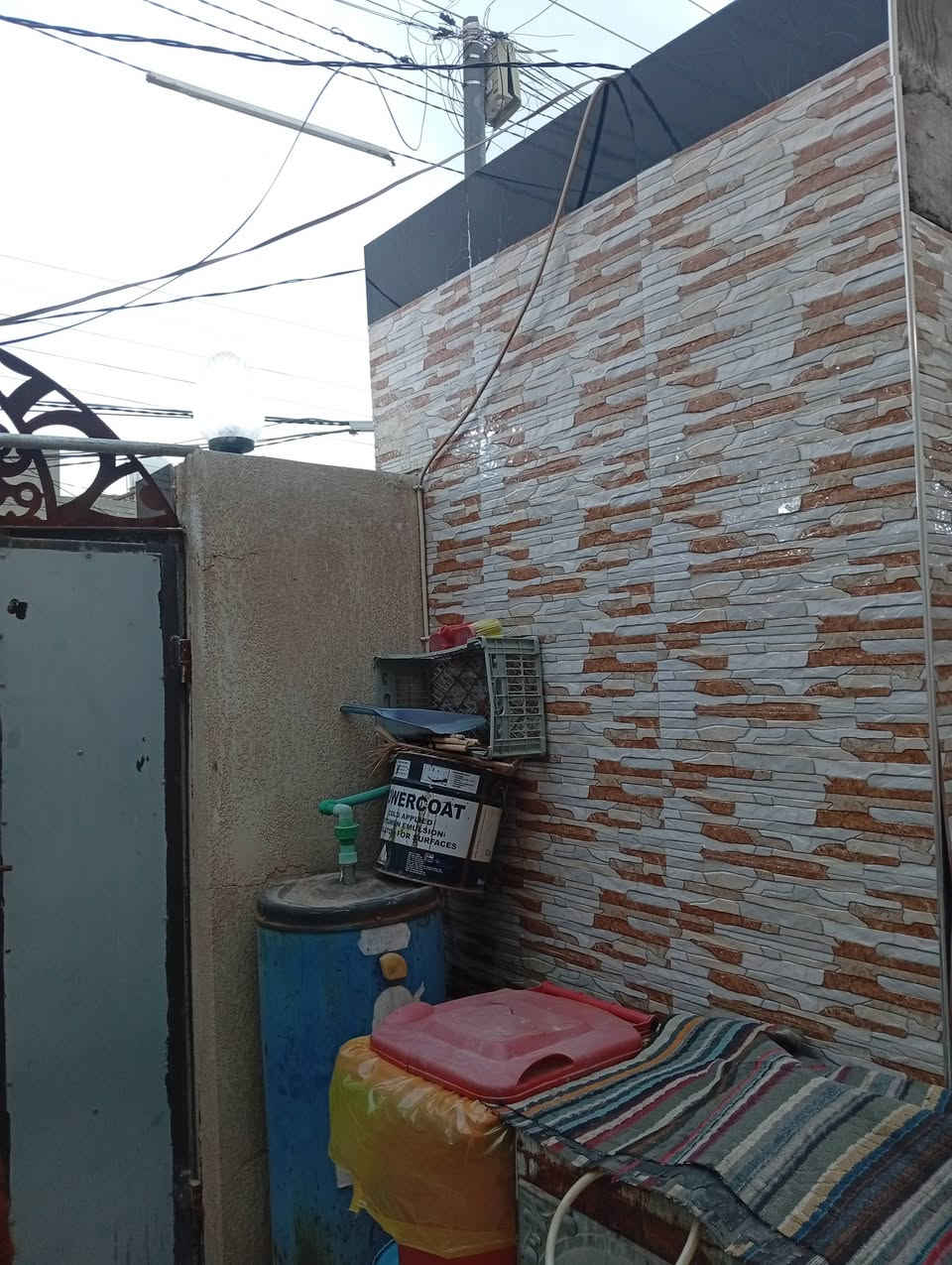 بيت للبيع 100متر طابقين مكان النجف الاشرف حي العسكري مدارس قرب الادله الجنائيه
يتكون مِہטּ
استقبال
وصاله
ومطبخ
وغرفه
حمام داخل الصاله
وصحيات برا
الطابق الفوك يتكون مِہטּ
غرفتين وصاله الرقم ***********الشراي يتصل ؏ رقم
