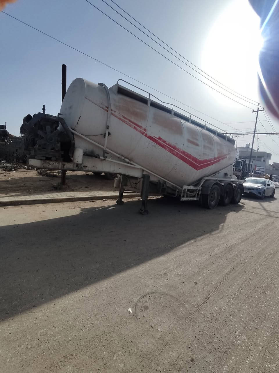 سلام عليكم سايلو لبيع تخم تاير حمولة 45طن تفريغ نص ساعة سعره 140وبي مجال الاستفسار عله هذه رقم ***********
