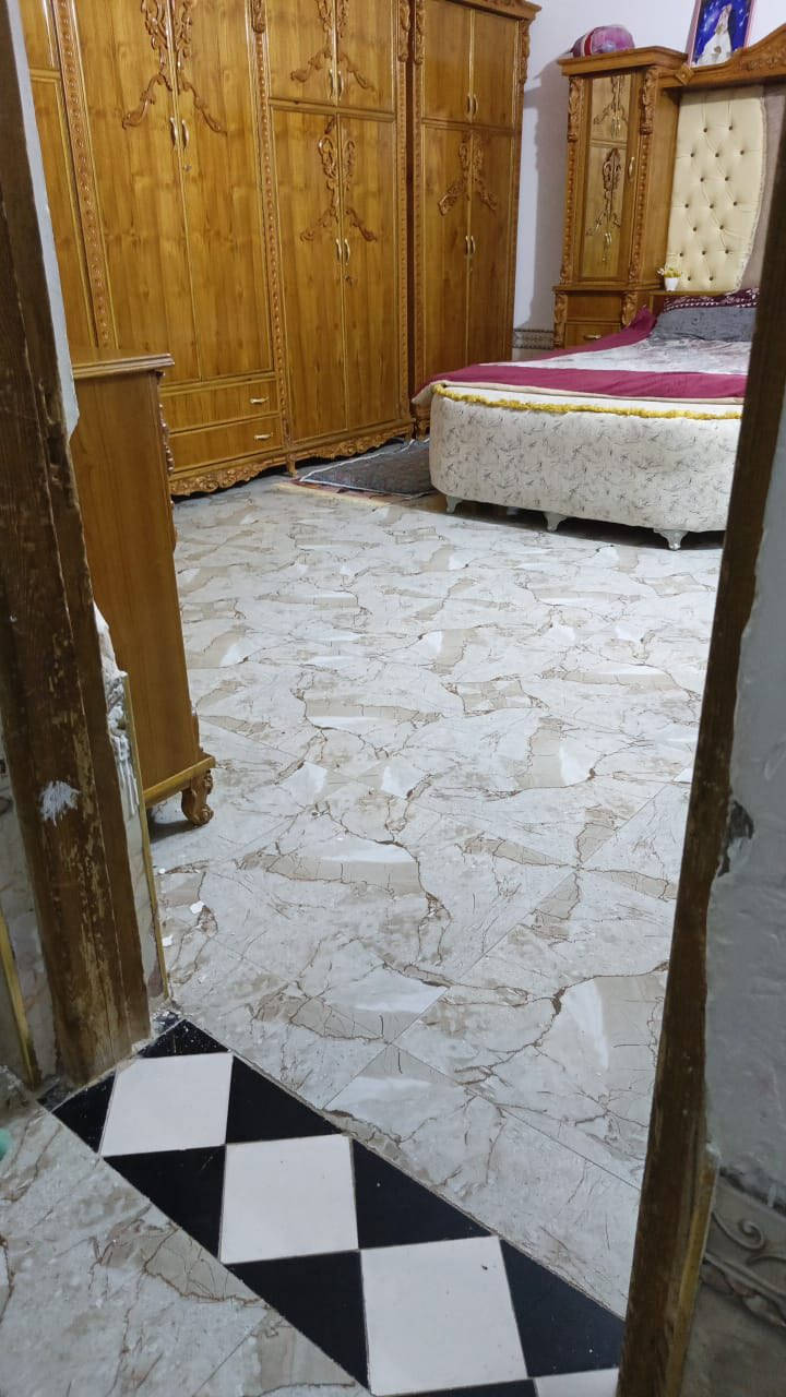 ((تحية طيبة ومعطرة بالصلاة على محمد وال محمد))
،،دار سكن طابو زراعي الخماس للبيع ،،

المساحة / ٢٠٠ متر الوجه ١٠متر والنزال ٢٠متر 

#طابق واحد  (بلوك )غرفتين نوم وصالة واستقبال ومطبخ وصحيات وكراج وحديقة ،،

الموقع/ الخماس شارع المجسر 

السعر /  ٤٢ مليون وبي مجال بسيط 

للاستفسار/ *********** /  ***********
