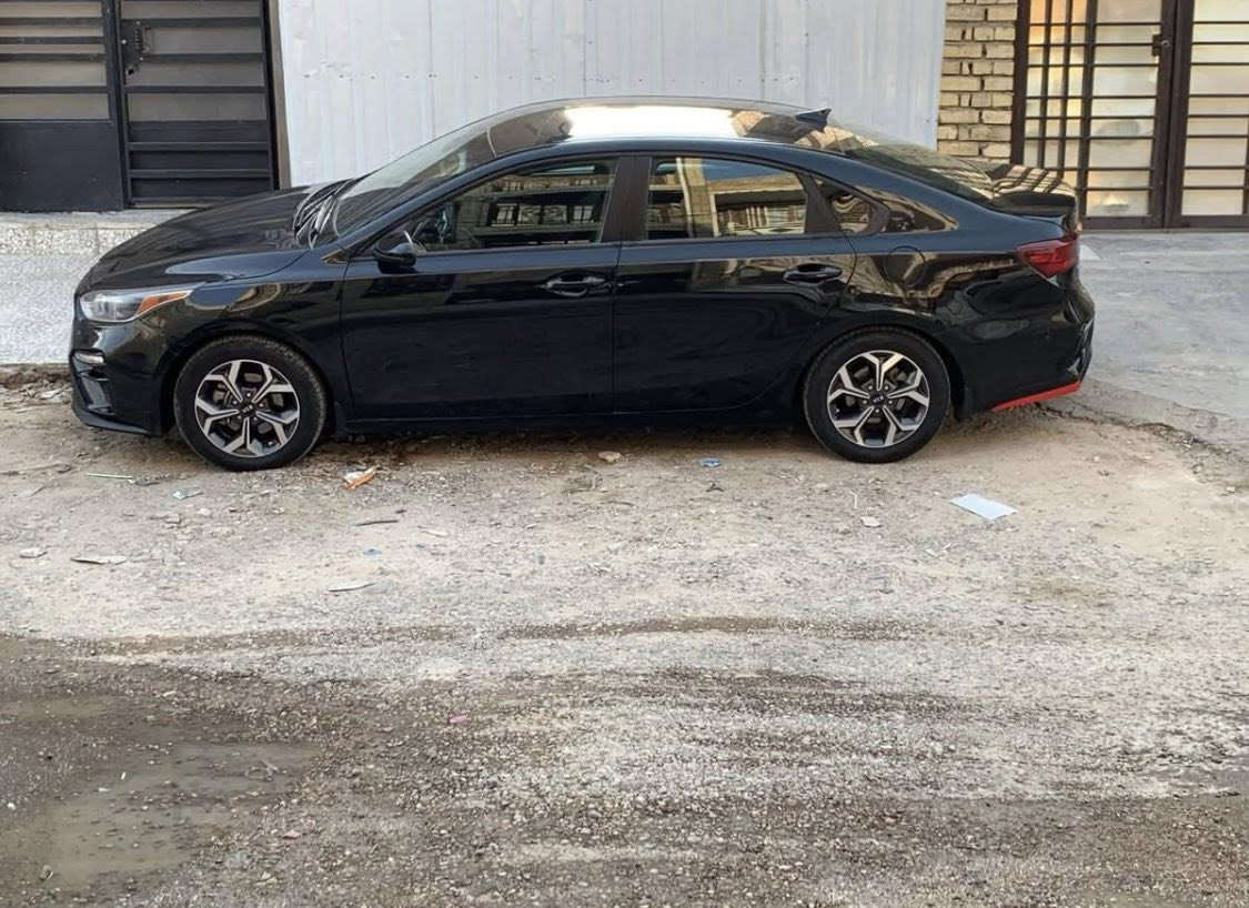 كيا فورتي 2019
قيادة ذاتية نظام تحديد المسار

 المواصفات:

المحرك: 2000cc دوش

نوع الگير: أوتوماتيك CVT (8 نمر)

المسافة المقطوعة: 90,000 mil

قيادة ذاتية نظام تحديد المسار

رادار أمامي

أضواء أمامية LED

حجم الويل: 16 إنش

 الحالة:
السعر :125 $ 

قطعة وحدة بنيد تم تبديله

للتواصل : ***********
