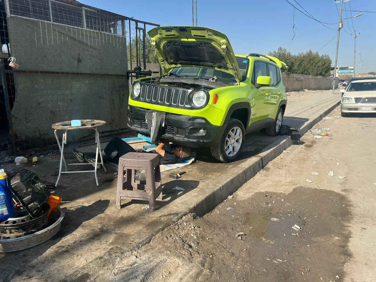 سلام عليكم شلونكم العزاز فيتر حداد كافت انواع السيارات المريكيه (جارجر /اوبامه /جيب شيروكي /دورنكو/جيب بزون/جيب رنكد/جيب كومباس/c200/دارت /ماليبو/انباله/كروز/اكونكس/تيران/بلايزر/ترل بلايسر/اكاديه/ترافلس) يتوفر لدينا كافت المحركات وكل المديلات موقعنه النجف الشرف سايدين العلوه مجاور كراج بغداد اول محل على ايدك اليمنه من صوب باب لخروج مال كراج بغداد *********** وين ما تعطل بل شارع هم اجيك
