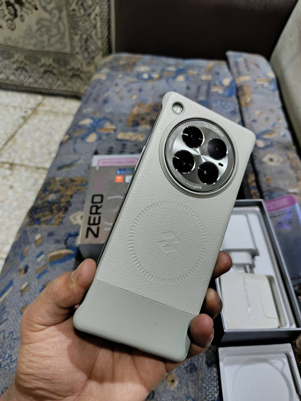 Infinix Zero 40 Pro 5G
🔹 12GB RAM / 256GB
🔹 مستخدم 7 أيام فقط
🔹 نظيف جداً – بدون خدوش
🔹 مع الكرتون وكامل ملحقاته
💰 السعر: 400 ألف (قابل للتفاوض)
📍 الموقع: النجف الاشرف
📞 التواصل: خاص او واتساب ***********
