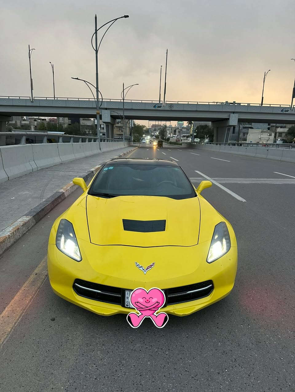 كورفت 2016 محرك 8 سلندر 6200cc
مواصفات گير اوتماتيك شاشة خزنة 
سقف بنوراما و كشف وضعيات قيادة 
و عداد السرعة يتغير وية 
تغيير وضعية القيادة ستيرن rbm
اكزوز  علريمونت يتغير صوته 
مابيها أي مصرف
السيارة بدون اي ضرر او صبغ مكفول رقم بغداد باسمنه 
السعر 36000$
***********
