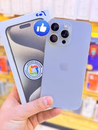 15 برو ماكس  ذاكره256 بطارية ٨٦ شرق ووسط دبل خط مبدل فقط ضهر جهاز بلاد...