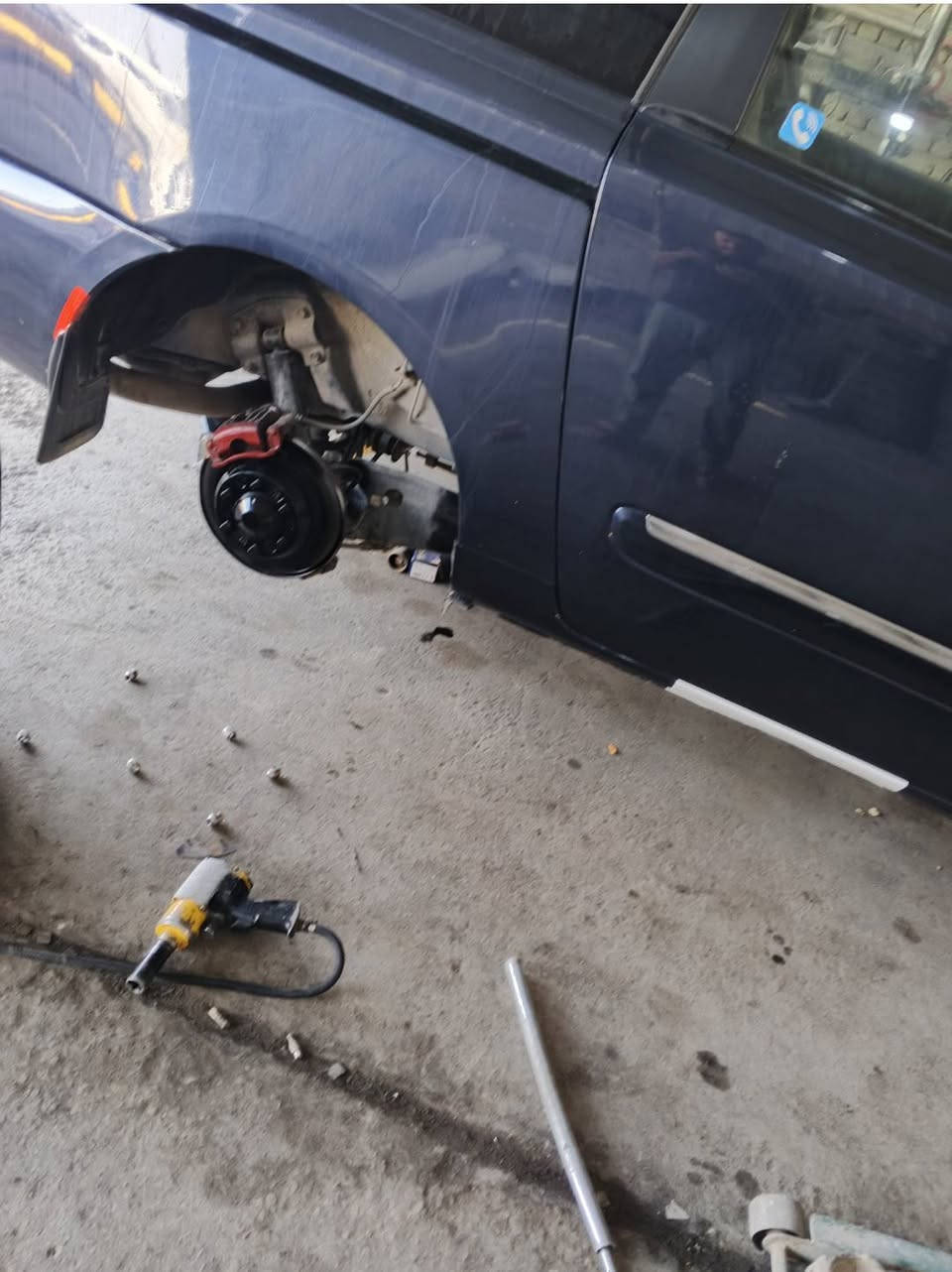 السلام عليكم انتروج ٨ جاهزه من كلشي امراوس فقط اوبتمه مكان السياره سماوه رقم بغداد بسمي فول مواصفات من عدا الفتحه تدفئة تبريد شغال اوجديد شركه مكينه اوكير جديد  تأثيرات جدد جاهزه امراوس فقط اوبتمه ***********
