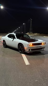 تشارجر SXT • ٢٠٢٠ • ٧٠ الف ميل