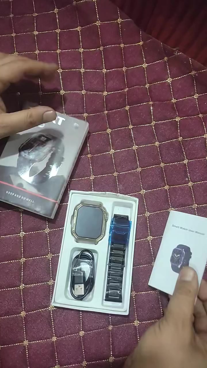 ساعة مدرعة راقيه لون مميز ٢٠ 
يتوفر توصيل بغداد ٣ محافظات ٤


**إذا كنت صاحب هذا الإعلان وتريد حذفه لأي سبب، رجاءا أرسل رسالة إلى الدعم الفني**