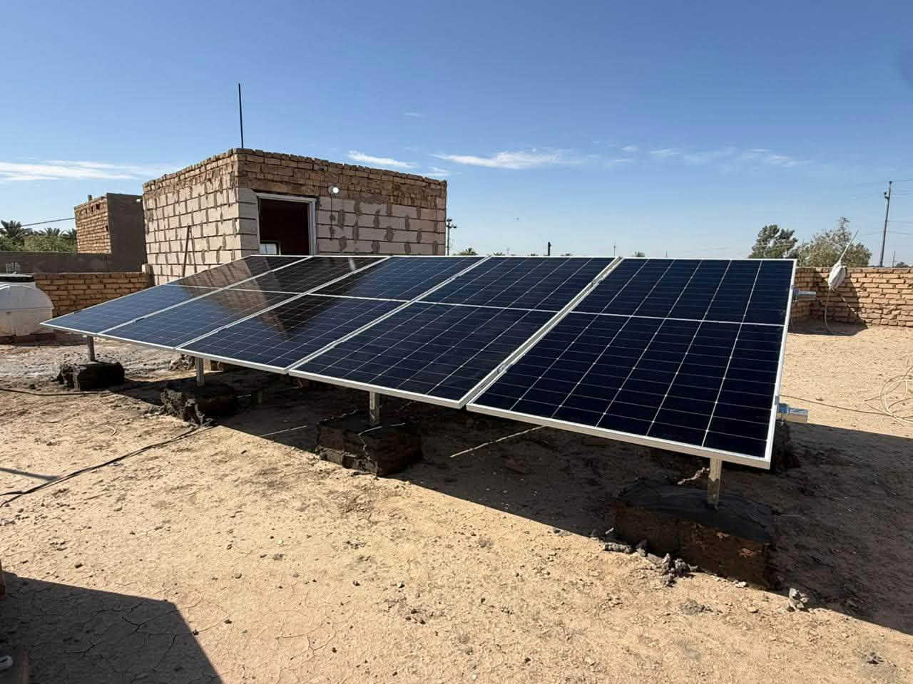 �☀️ ودّع أجور المولدات وانقطاع الكهرباء… واستمتع بطاقة مستقرة 24 ساعة يومياً ☀️🔥

تم بحمد الله تجهيز وتنصيب منظومة طاقة شمسية متكاملة في بيت السيد محمد سحير الغرابي – قرية الفاضلية، بأداء قوي واعتمادية عالية لتلبية احتياجات المنزل على مدار الليل والنهار.

⚡ القدرة التشغيلية: 10 أمبير ليلي نهاري

🔹 مكونات المنظومة:
✅ Deye Hybrid Inverter 6kW
ضمان 5 سنوات

✅ JUMLE Lithium Battery 10.24kWh
ضمان 5 سنوات

✅ LONGi Solar Panels ×10
ضمان 15 سنة

🌟 لماذا هذه المنظومة؟
✔ تشغيل مستقر للأجهزة المنزلية.
✔ توفير كبير في المصاريف الشهرية.
✔ بطارية ليثيوم بعمر تشغيلي طويل وكفاءة عالية.
✔ انفيرتر Deye من أقوى وأشهر الأجهزة عالمياً.
✔ ألواح LONGi ذات إنتاجية ممتازة حتى في الظروف الجوية المختلفة.
✔ ضمانات حقيقية ومواد أصلية 100%.

📍 قرية الفاضلية

💎 لأن الراحة لا تُقدّر بثمن، اختر الطاقة الشمسية واستثمر في مصدر كهرباء دائم، اقتصادي، وموثوق.

للتواصل 
مهندس حمزة:***********
مهندس عباس:***********

#الطاقة_الشمسية
#Deye
#JUMLE
#LONGi
#طاقة_نظيفة
#كهرباء_مستمرة
#الطاقة_البديلة
#الديوانية
#الفاضلية ☀️⚡️�
