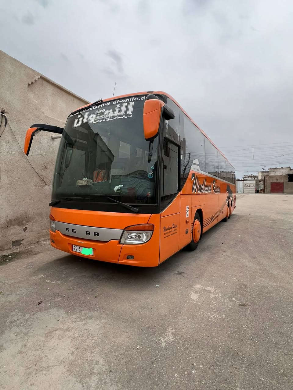 سلام عليكم باص جيتي مكينه 6 عداد57تبريد ابو زعانف كير سطر سياره جاهز ***********
***********
