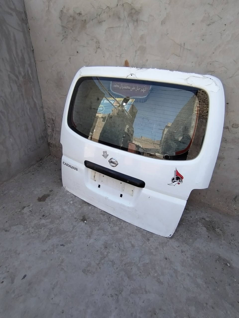 سلام عليكم باب سلايت جنطه مال نيسان ناصي نضيفات مكان بغداد ***********
