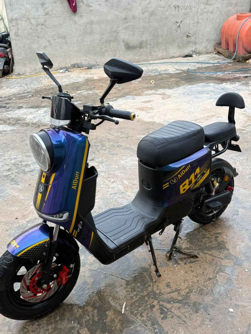 السلام عليكم دراجه شحن R11 ملف 1800 موديل 2026 خمس بطاريات حجمهن 32 دراجه تخبل احلا من الصور نضيفه كلش ومحافض عليها رايدها ب600 وبيها مجال للشراي سبب البيع محتاج فلوس هاذا رقمي 0777091926


**إذا كنت صاحب هذا الإعلان وتريد حذفه لأي سبب، رجاءا أرسل رسالة إلى الدعم الفني**