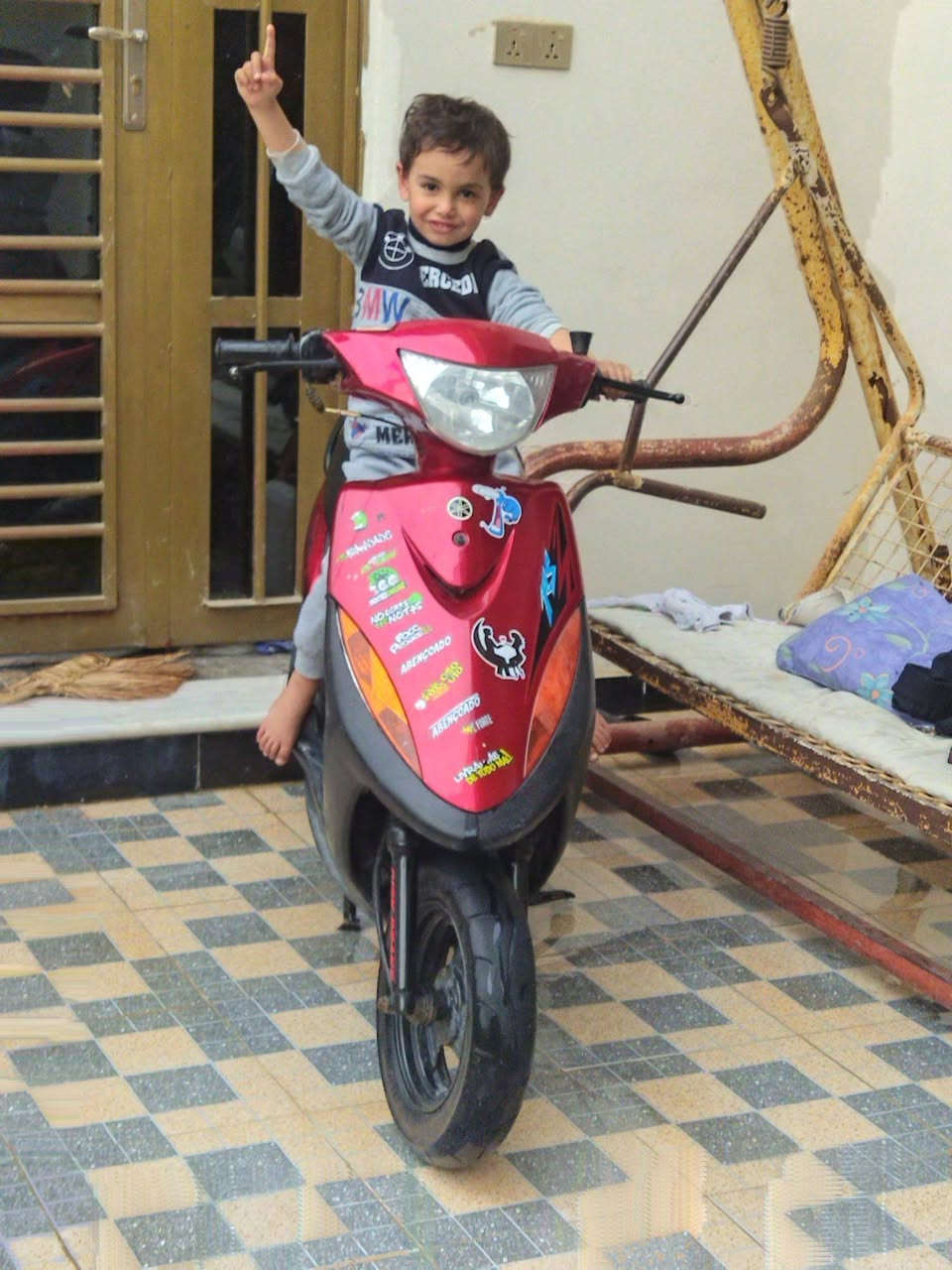 السلام عليكم
دراجه ماكس عدله للبيع

الون احمر🟥

الدراجه نضيفه او شرط الفحص

مكفوله من الحادث او كهربائيات كلهاا جغاله

مكفوله كفاله عامه

دبلات اصلي 

كفر اصلي او شرط الختم 

السعر/550اوبيهاا مجال قليل

للتواصل***********

عنوان /بابل حله خلف البانزين خانه مال شارع80 كربلاء ...
