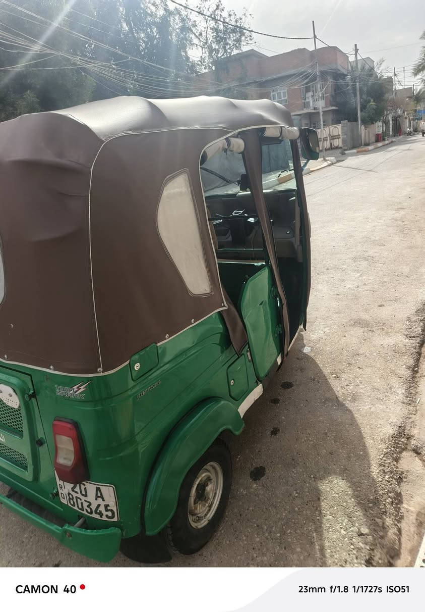 سلام عليكم تكتك موديل 22 رقم انكليزي مكينه مكفوله تكتك خير من الله
سعر 8او ٢٥٠او بيها مجال 
اتصال ***********
