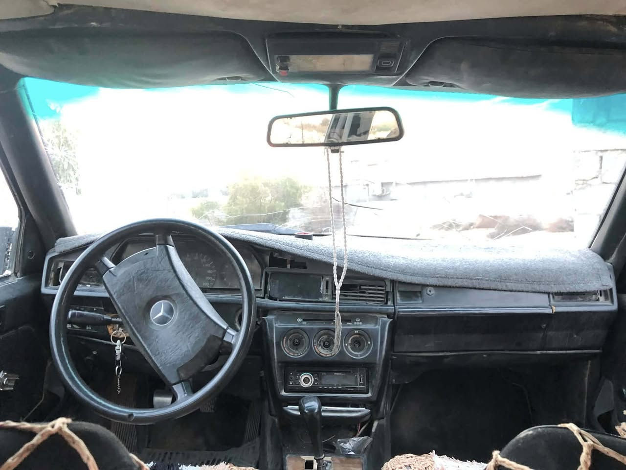 مارسيدس ٩١ طيارين حجم ١٩٠ حديده محرك ٤ سلندر بي تبخيركابريترمال مسبوشي جديده بالكارتون باتري جديد سياره تنكر سلف وتطلع بس مايتلگاك المرور السعر ٨ ورقات وبيهه مجال
الانبار ،البغدادي،الدولاب رقم هاتف  *********** رقم ابو السياره اني مكلف بالنشر
