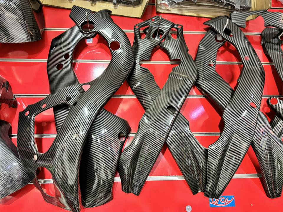 توصيل جميع المحافظات 
متوفر جميع اكسسوارات البطح الي تحتاجها 
راح يكون التوصيل لباب بيتك 
والاسعار رمزية 
كلشي تحتاج موجود 
كل الي عليك 
تواصل واتساب والباقي علينه 
***********
***********
