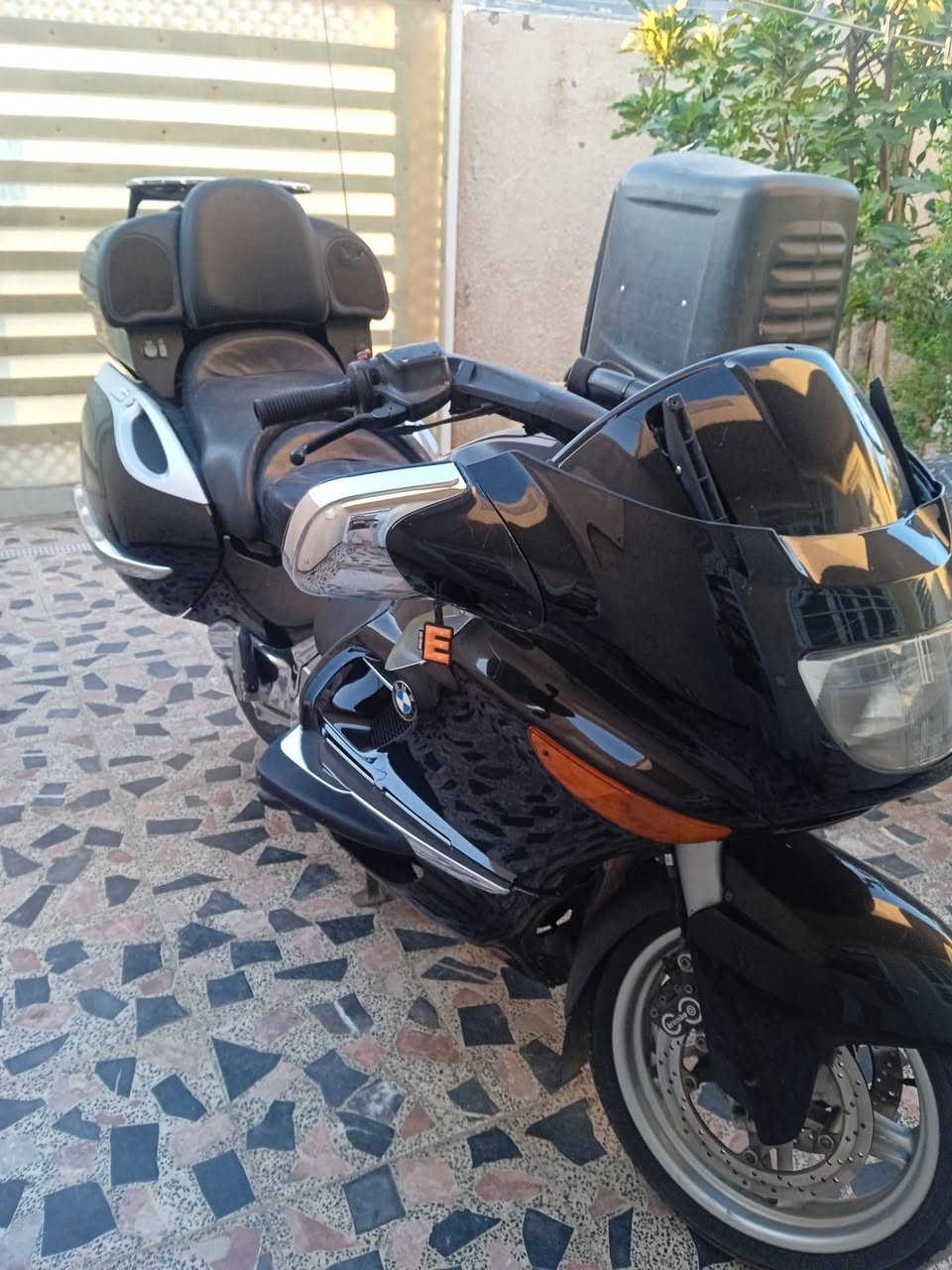 سلام عليكم bmw k1200lt دراجه مكينه كير بك كهربايتات كلشي شغال دراجه بدون ارواق فقط مكاتبه نواقص جامه وتك مرايه رايده 21وبيها مجال قليل لشراي مكاني بغداد ***********
