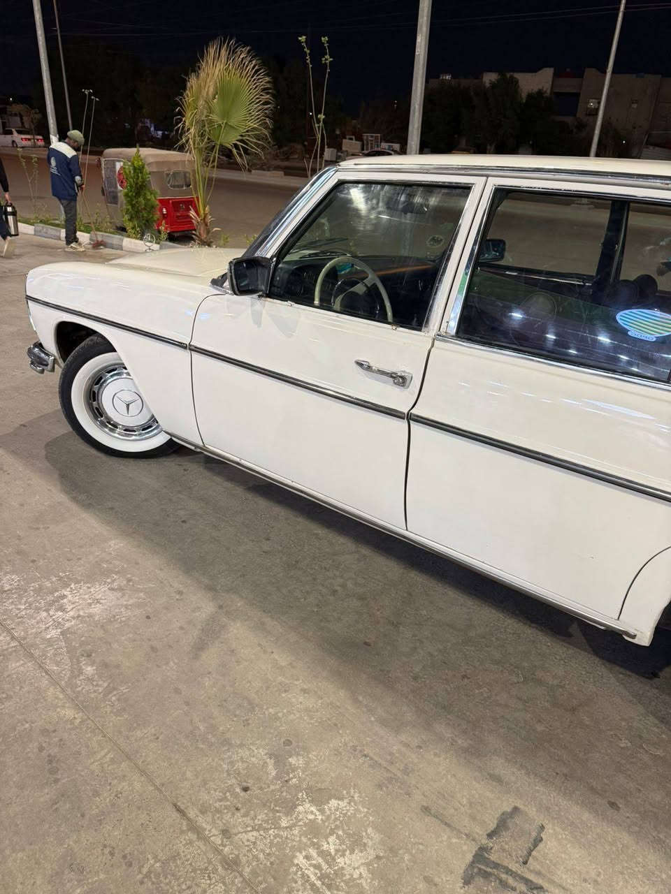 السلام عليكم
Marsted Benz
موديل 1976

سياره كامله جاهزه من جميع النواحي

محرك بلادي مكفول جديد كهرباء كامله

صدر جديد  رقم بغداد  للبيع او المراوس 

للاستفسار الاتصال على الرقم ***********
