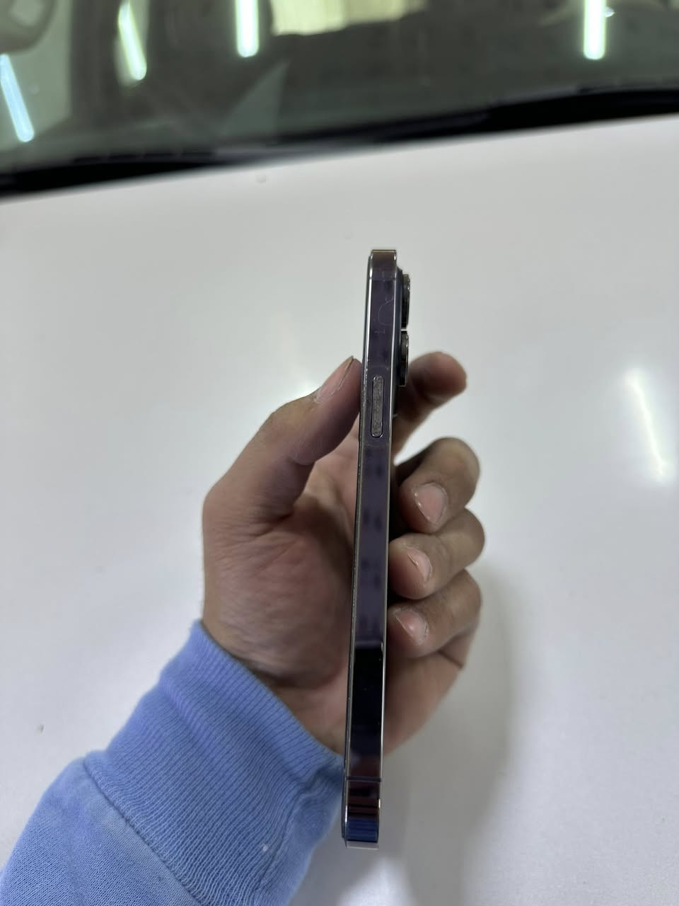 ايفون 14 برو ماكس شرق اوسط للبيع
جهاز نضيف جداً جداً 
بطارية 84
مبدل شاشة اصلية تفصيخ الله شاهد ماخذها ب٦٢٥ بوكتها 
ف يعني اصلية مال جهاز تفصيخ افحص وين متريد وياك والكامرة الامامية بسبب الشاشة من فتحوها كامت تقرا هيج بس هي شغالة100% فيس ايدي وكلشي شغال لامانة تجي وتشوف بعينك وتفحص وتشوف
 كيبلة ويا 
السعر 750 وبي مجال بسيط 
للاستفسار على الرقم واتس اب او اتصال 
***********
