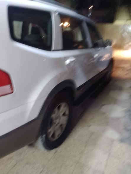 من رخصة الأدمن  كيا مهافي ٢٠١٠ بغداد للبيع كير ومحرك جديد تبريد ثلج حداديه جديده تخم تاير جدد  بيها صبغ بابين صفحه السائق بدون دواخل اثر شخوط السعر ١٢٣ $  العنوان بغداد منطقه جميله 
 ***********   ترهم مراوس 
السياره بسمي
