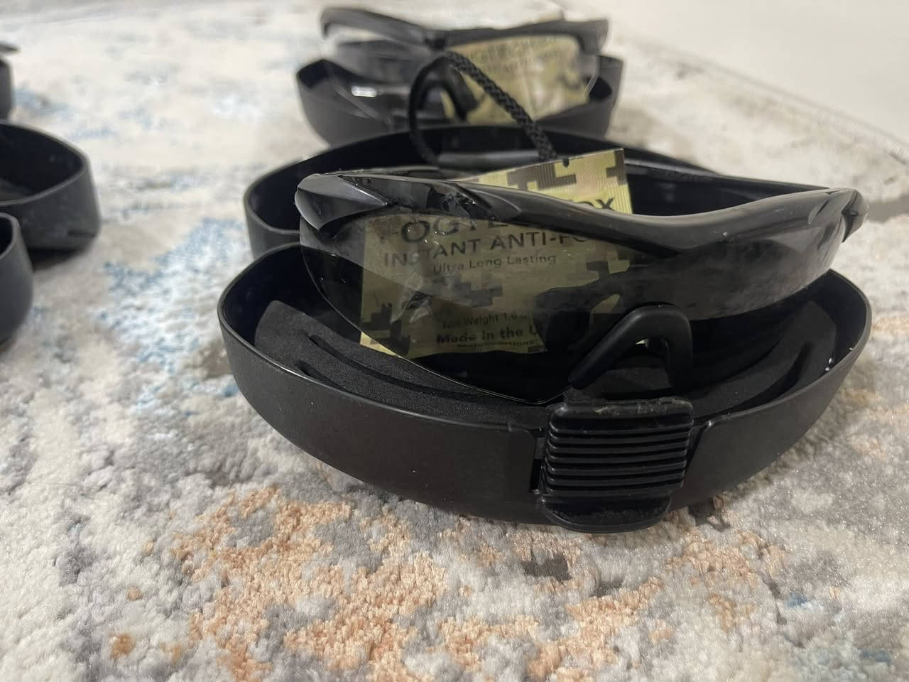 سلامو عليكم اخواني موجود نظارت 
الي تري تعل خاص


**إذا كنت صاحب هذا الإعلان وتريد حذفه لأي سبب، رجاءا أرسل رسالة إلى الدعم الفني**