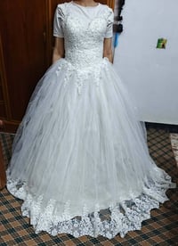 بدلة عرس • نظيفة • استخدام شخصي