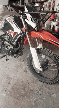 اعيد النشر بسبب الوعد الكاذبه سلام عليكم دراجه قفاز سونك مديل 25 الدراجه ماشيه أقل لالف زيرو بمعني الكلمه بدون ارقام بدون اوراق بيها اوراق مال شركه فقط منفيست ومكاتبه سعرها 1350قفل مكينه 200cc ***********مكانها بغداد بل دروه
