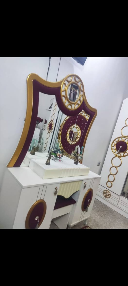 غرفة تركيه للبيع مستعجلين
ع بيعتها ***********
