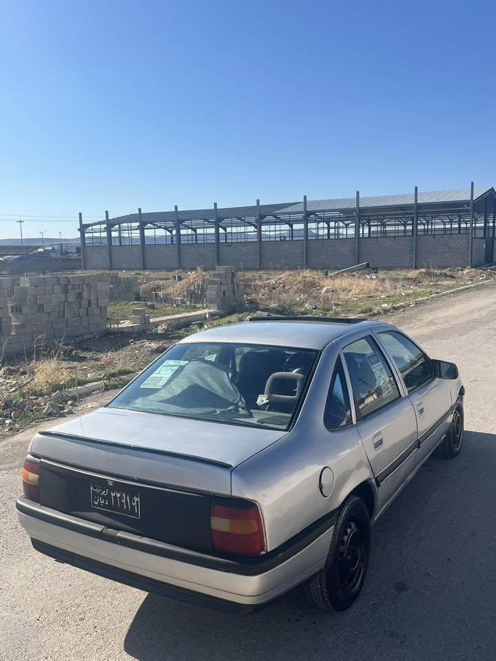 سڵاوی خواتان لێبێت
ئۆپڵ  مكینە ١٨ 
سەیارەیەكی تابڵێی جوان و ماڵی دۆستە 
تازە بۆیاخ كراوە 
پێش ودوا چركەی نیە
٤تایەی تازە
سڵایدە
كارەبای وگەرمی مەزبووت
سەنەوی لەگەڵە بەشەرت 
لە سلێمانیە سەیارەكە
سعری ٢٥ معامەلەیە كەم 
پارەی علوجێكە

0770 184 7042
