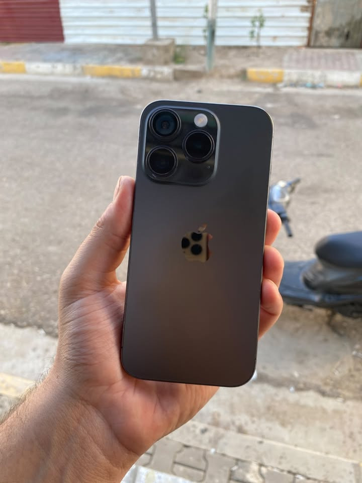 ايفون 15 برو فقط ذاكره 128 بطارية 81 مبدل شاشة فيس ايدي شغال كامرات صوت اتصال كلشي شغال بي وصوته شويه بي هزه هيج خفيفه ولاماثره ولاكلشي جهاز مال جناي مفول من كلشي متوازي عل بيعته سعره 480 الف وبي مجال لشراي مكاني رمادي .


**إذا كنت صاحب هذا الإعلان وتريد حذفه لأي سبب، رجاءا أرسل رسالة إلى الدعم الفني**