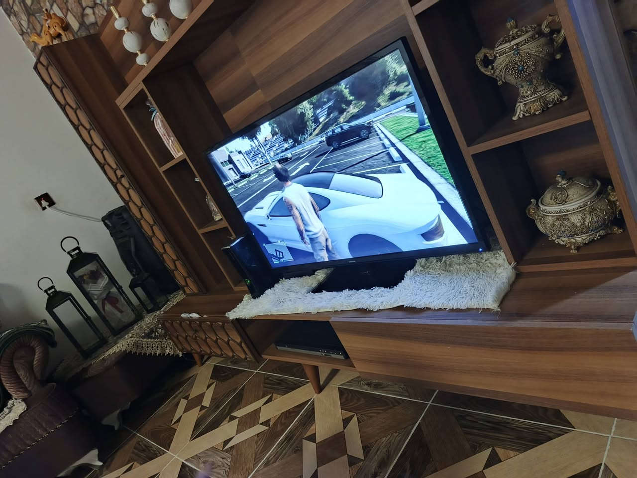 بلاي 360 للبيع جديده شرط ما مفتوح بيها 116 لعبه غراضك كله بلادي يده بلاديه مكانه كركوك هذا رقمي*********** الشراي خلي يخابر
