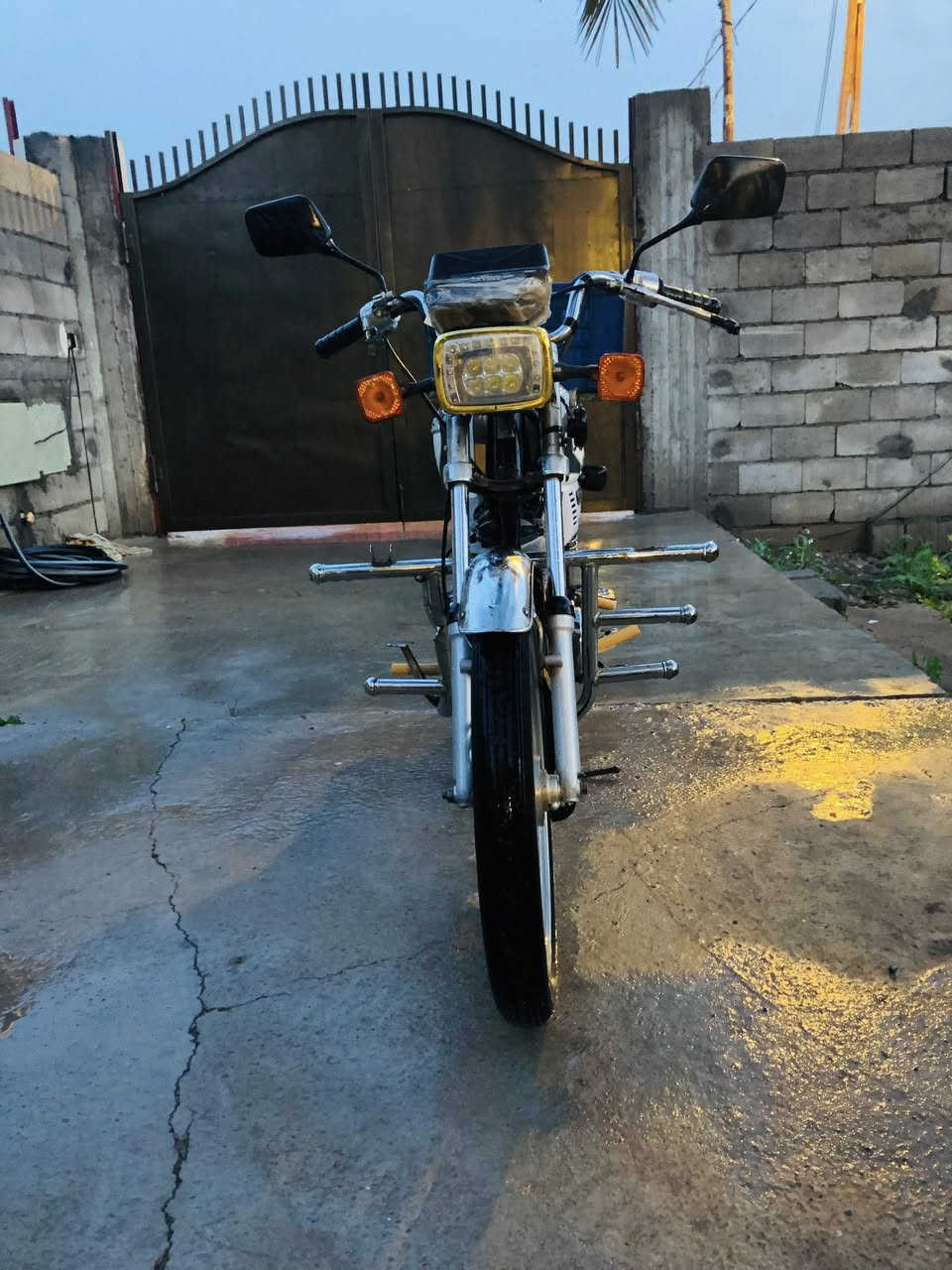 دراجه تايكر موديل 2018 بيها اوارق 5 كير كامله كله شغال سعر 300 و بيها مجال 
***********
