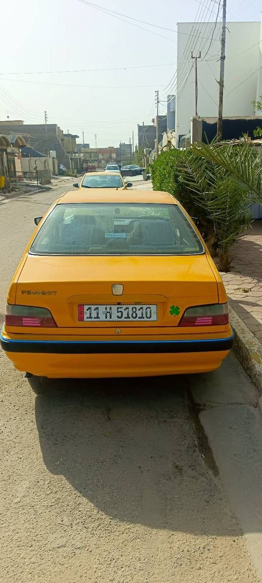 السلام عليكم بارص موديل ١٨ مكفوله من الضربه وصبغ وكير ومكينه سياره نضيفه حيل  بيه بارد بالبنيد شويه بيه سونار السياره  *********** مكان محموديه سعر ٦٥
