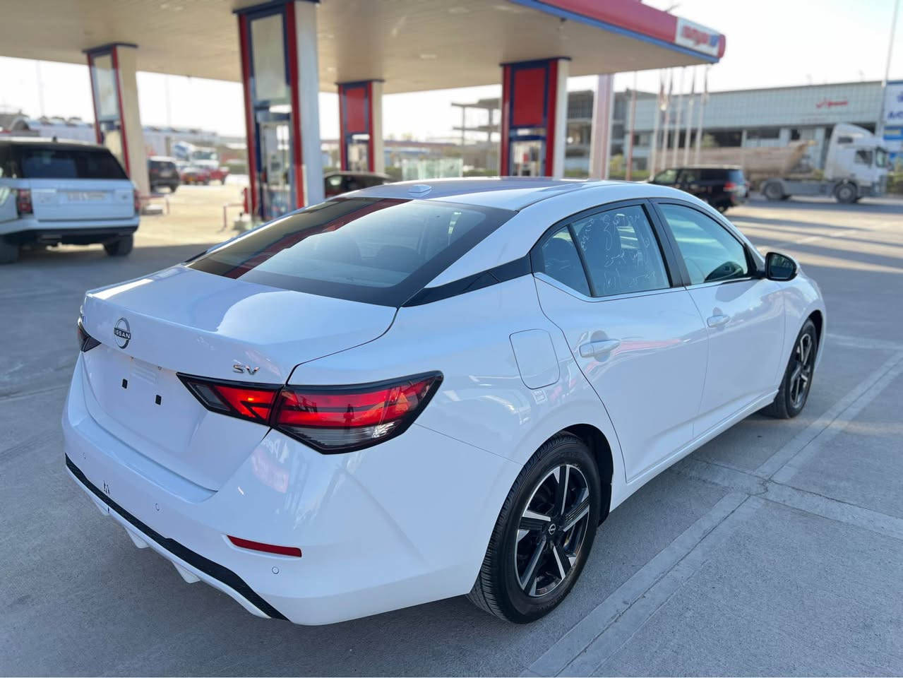 نيسان سنترا موديل 2024 سعر 122
سياره بابين و جملغ سبغ  ✅
بدون داغلي ارباك سكان سيستم 
مواصفات sv بصمه شاشه كاميره حساس رادار تحديد سرعه تحكم ستيرن  بعد هواي مواصفات SV سعر 122$ورقه مجال 
رقم موبايل ***********☎️اربيل شارع 100 📍معرض سردار هسني اكر, نينوى
