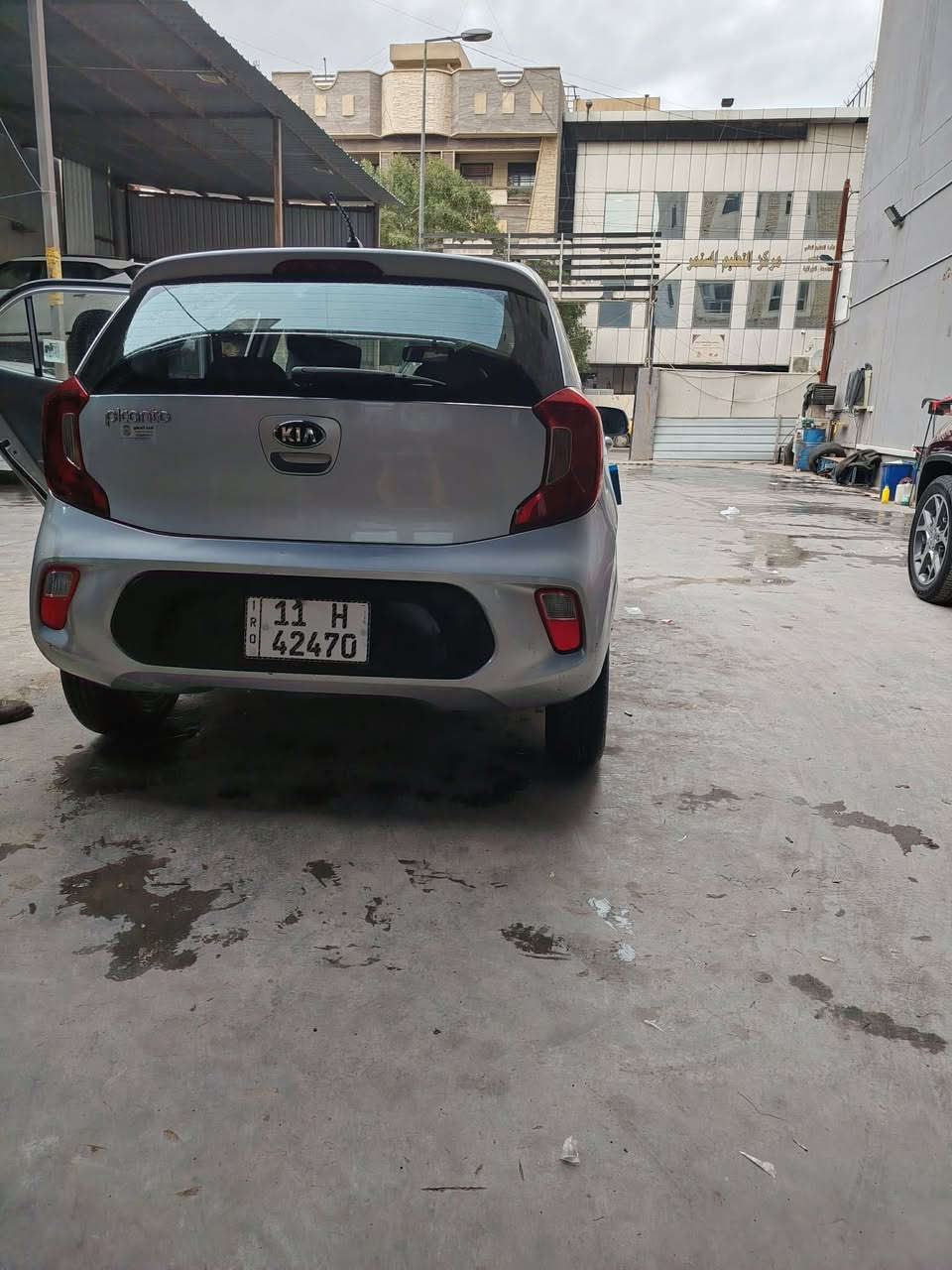 ياالله 
سلام عليكم 
للبيع بيكانتو خليجي موديل 2020 بدون صبغ ماشيه 24 الف باسم صاحب السيارة رقم بغداد تحويل ثاني يوم للاستفسار اكثر اتصل ***********
السعر 118 وبيها مجال بصيط
مكان السيارة الاعظمية
