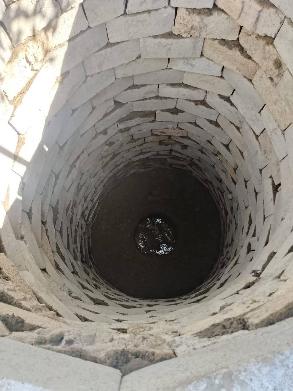 سلام عليكم
يوجد كادر حفر منهولات

عرض من متر إلى 3 متر

عمق من متر إلى شكد تريد حته نطلعلك ماء

***********

***********

اتصل بيك خير ودلل

مكلف بل نشر
