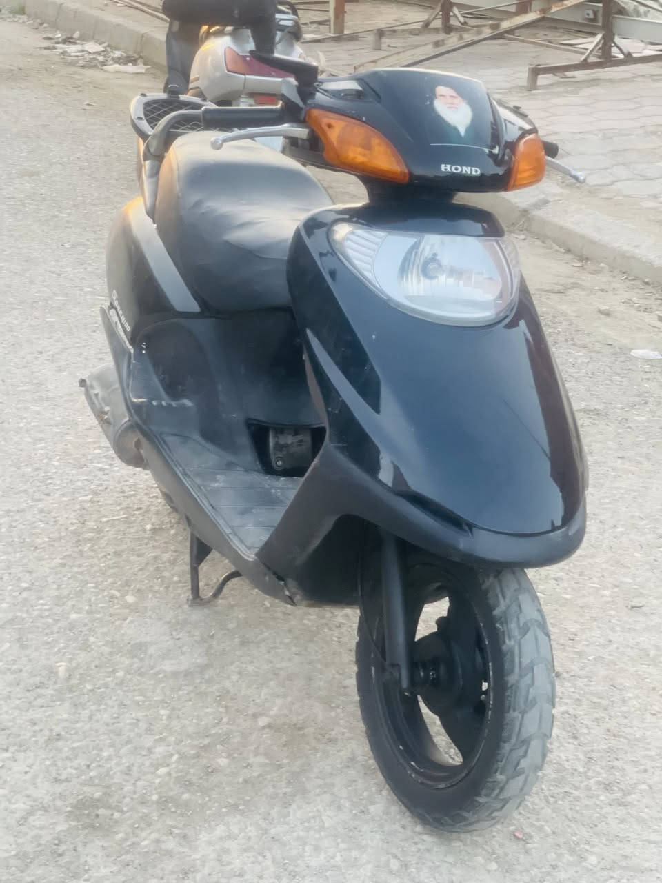 سلام عليكم سبيسي ياباني للبيع مابيها نقص  مكينه مفتوحه رايمر كهربائيات كيجات شغاله قفل جنطه قفل ستيرن شغاله سعر ٥٠٠وبيها مجال مكاني كوت العزا رقمي ***********
