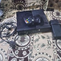 اكس بوكس 360 سوبر سليم • هارد ٢٥٠ جيجا • ٩٨ لعبة