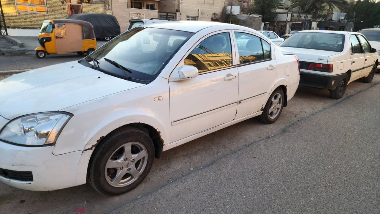 السلام عليكم 
شيري A5 موديل 2012 رقم بابل الماني السنوية 27 كير ومحرك جديد بلادي(مجفتة جديد لاتنقص ولابخار) اوتوماتيك  فقط نظوح جبنة الكير السيارة قطرة صبغ ما بيها فقط خياسات وما معمرهن صدر امامي كله جديد والخلفي مشتري وما مبدله موجود الي يشتريها انطيهن اله تحويل مباشر ثاني يوم راعي السيارة مكانه بغداد ومكان السيارة بغداد الرشاد السعر ٣٧ وبيها مجال بسيط حك الجية 
***********
***********
