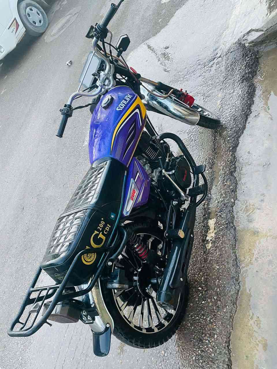 سلام عليكم ورحمه الله وبركاته دراجه للبيع سيفان موديل ٢٥ دراجة نضيفة ضررهة الويل الخلفي بي عواج والمكان دلي عباس والسعر ع رقم***********
