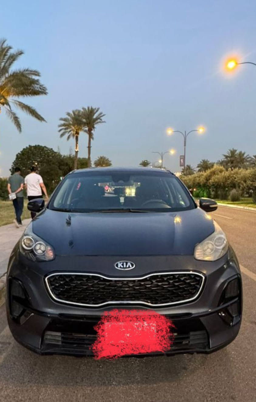 هاي  لمعه على البنيد مومطعجً::كيا سبورتج موديل 2020::::::
تبريد امامي خلفي  حساس اطارات ماشة 36  مكينة 2500 وارد امريكي عنوان نفق شرطة خلف مشويات ابو طيبة هاي كل بل سياره وضربتة موجودة بل صورة رقم هاتف :***********
