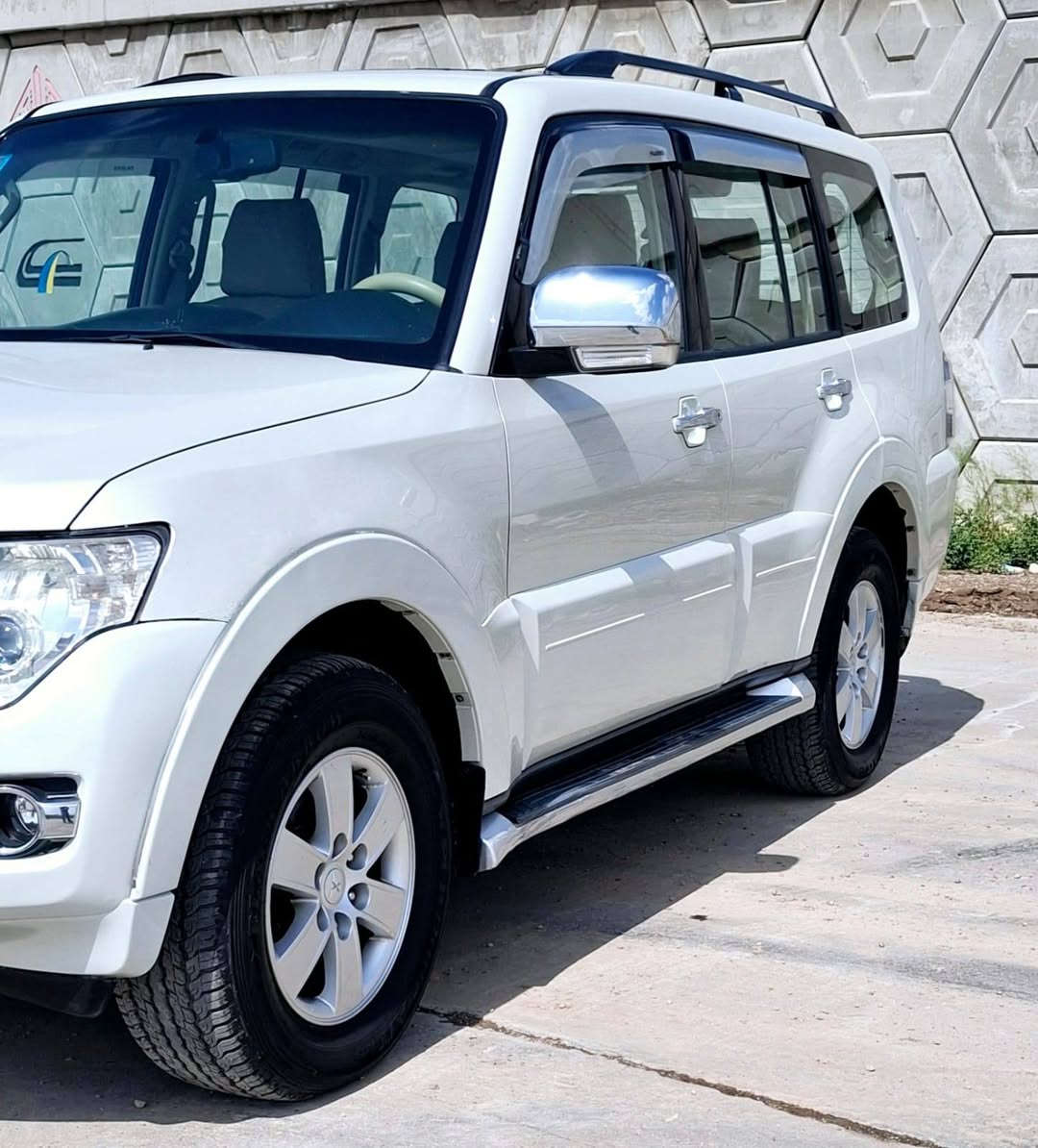 السلام عليكم باجيرو  ٢٠٠٨ وارد خليجي حبتور رقم بغداد انكليزي تحويل مباشر مكفوله بدون صبغ بدون حادث بدون تبديل فول مواصفات فتحه سقف كراسي جلد كهرباء دمام خلفي ثلاجه بالفرس شاشه كامره خلفيه مرايات شفط اشاره وترحيب تحكم استيرن جهتين سبعه راكب ثلاث قطع تبريد حساس خلفي داخل عسلي صاج تخم تاير تبريد ثلج كير مكينه مكفولات شرط مامفتوحات صدر أمامي وخلفي نضيف السعر    ١٢٥   بيهه مجال الاتصال   ***********  مكان بغداد
