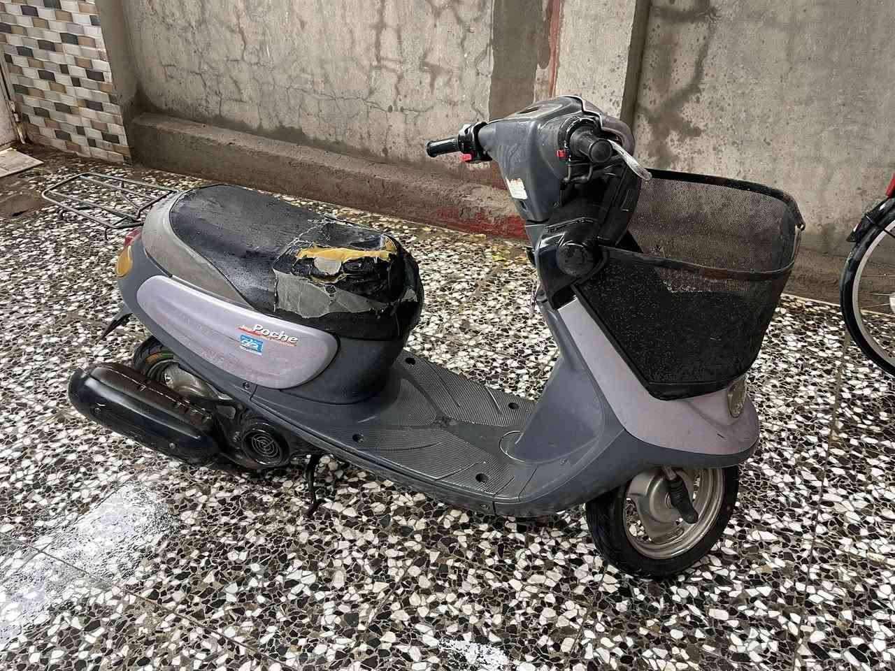 السلام عليكم منغولي(للبيع) شغاله  محرك حلو كهربائيات شغاله   اشاير هورن شغالات مجفته  مره وحده  شاصي مكفول مكاني كربلاء  السعر 375وبيه مجال رقمي ***********
