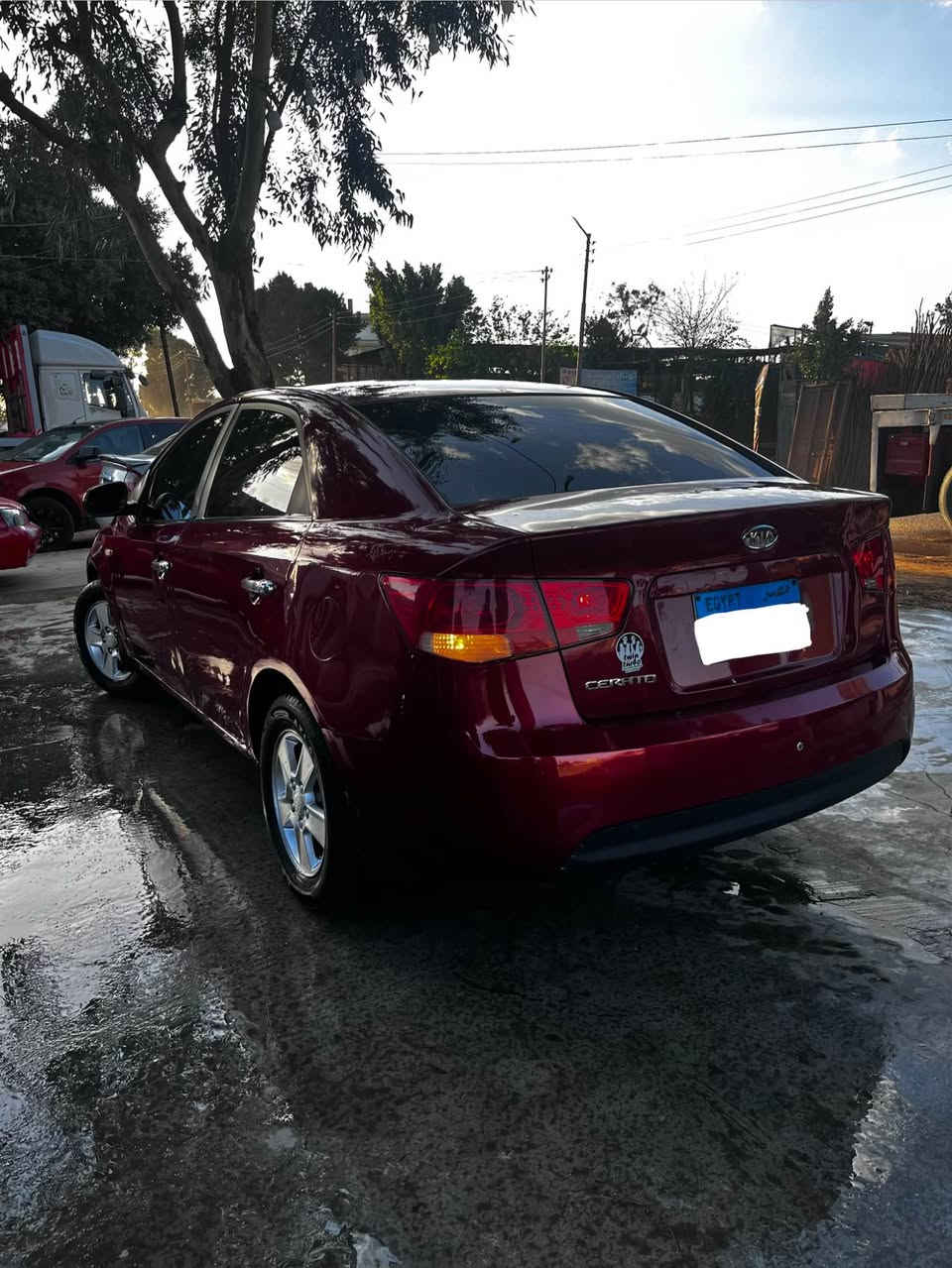 كيا فورتي Kia Forte
موديل 2010
اللون النبيتي  المميز
كانت معاقين وفكه حظر 
راشه مرمات استثماري 
رخصه سنه 1
ماتور  Dohc 1600cc 
عداد249.000 
وسائد هوائية 
نظام Aps 
نظام ايكو موفر بنزين 
تحكم طارة كامل 
شاشه اندوريد 
ساوند سيستم  كامل 
طقم جنط مقاس 15
تكيف سخن وبارد يعمل بكفاءة 
مقاعد جلد  
2 Cup Holder امامي وخلفي 
جراب نضارة 
كاميرا خلفيه 
فوانيس شبوره 
مرايات ضم 
كونسله أماميه 
ومسحات تخزين امامي وخلفي 
وفتيس وعفشه والات جر وكاوتش الف الالف ‎
📍العنوان:المنوفية.مركز منوف 
📞رقم التواصل: 
0️⃣1️⃣0️⃣0️⃣8️⃣8️⃣1️⃣3️⃣3️⃣1️⃣1️⃣
0️⃣1️⃣2️⃣2️⃣9️⃣7️⃣0️⃣6️⃣3️⃣6️⃣2️⃣


**إذا كنت صاحب هذا الإعلان وتريد حذفه لأي سبب، رجاءا أرسل رسالة إلى الدعم الفني**