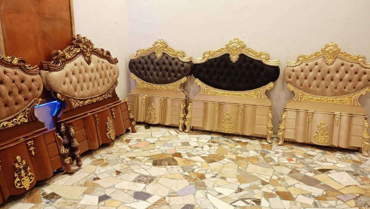 جربايه مصريه خشب زان نفرجديده غير مستخدم طلاء حراي وتوجد الوان السعر 200 للحجز *********** بغداد, العراق
