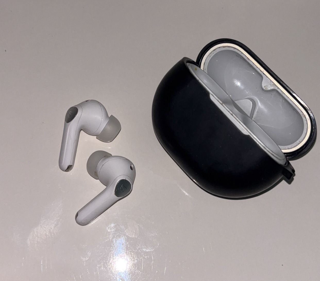 سماعة soundpeats air 4 pro
احد افضل براندات السماعات عالمياً 
بمواصفات ومايك للاتصال رهيب
السعر 75 الف بس

سعر الجديد 105 الف


**إذا كنت صاحب هذا الإعلان وتريد حذفه لأي سبب، رجاءا أرسل رسالة إلى الدعم الفني**