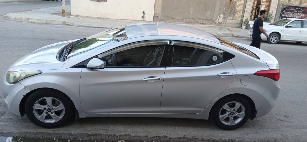 السلام عليكم خوان للبيع هونداي النترا خليجي موديل2012 رقم بابل ألماني تحويل مباشر  محرك 1600 جيدي اي  كير محرك جدد الاستفسار الاتصال *********** مكان كربلاءء
سعر ٩٠ بيه مجال
