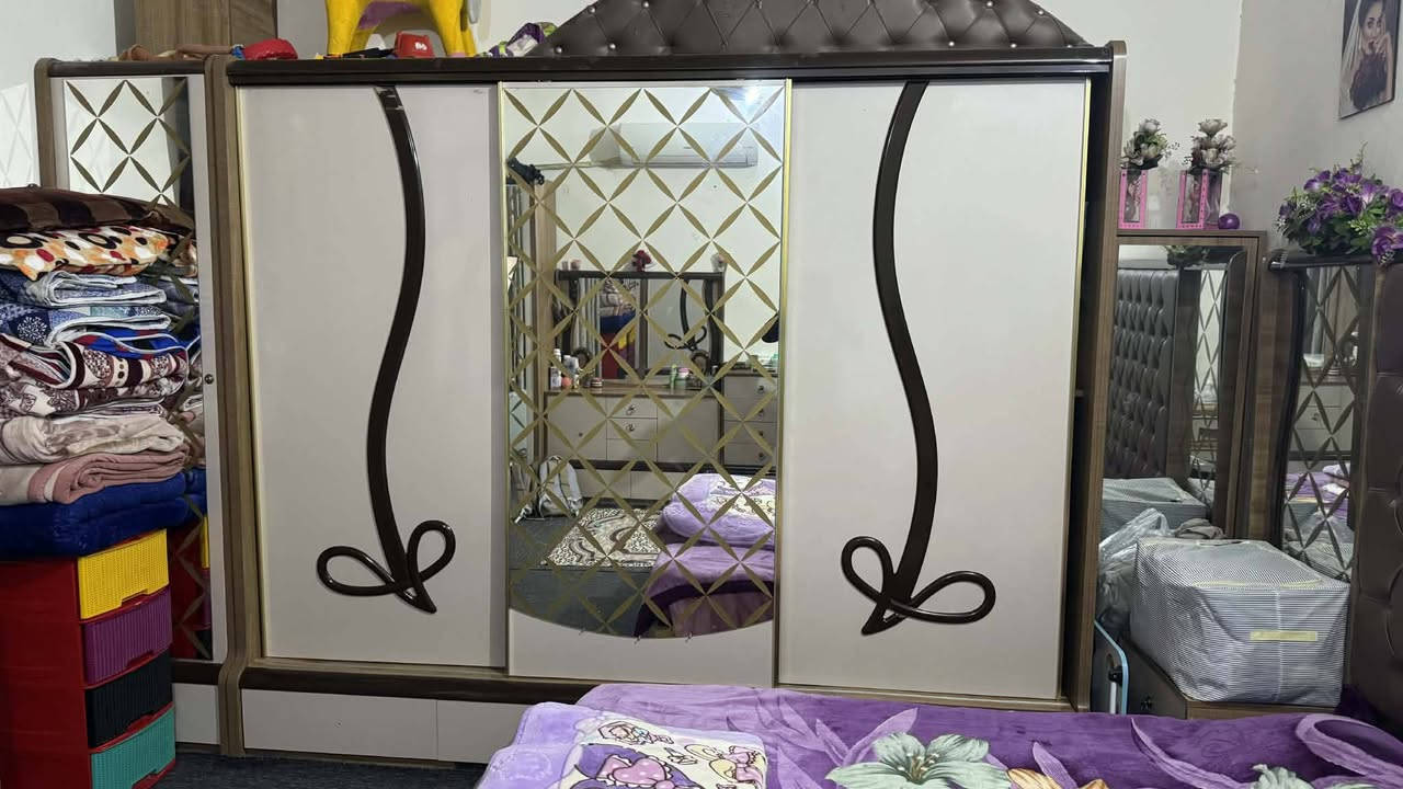 غرفه  نوم للبيع جديده اي ستفسار ع هاذه رقم واتساب موجود‏‪077-132-84165‬‏
