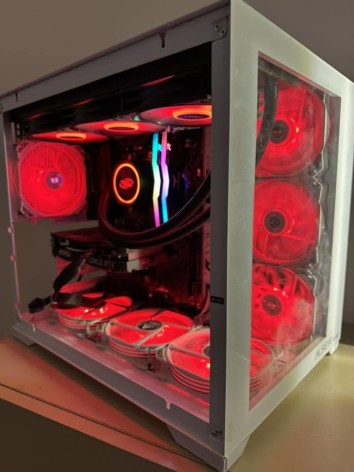 السلام عليكم كيس العاب قوي جداً بسعر مناسب جداً
GPU RTX MSI 4060 Ti 2FAN 
الكارت لا مفتوح ولا مستخدم هواي نظيف 100%
CPU RYZEN 5 5600X 6 CORES 12 THEARDS 
MOTHERBOARD B550M GAMING PLUS MSI 
FULL ATX 
المذربورد حجم ATX مع 4 سلوت رامات ومنفذين M.2
STORAGE NVME M.2 512GB 
RAM T.FORCE 8X2 16GB 3600HZ RGB 
POWER SUPPLY THOR 850W+80 GOLD 
البورد هم كولد وهمين فول مودلير كامل يعني بور كلش مرتب 
مبرد مائي من DEEP COOl 36MM 3FAN ARGB
CASE ALSEYE 10FAN ARGB WHITE COLOR 
سعر التجمعية كلش مناسب بالنسبة للبراندات والقطع البيه
 سعر مليون و150 الف فقط✅
مكاني بغداد الدوره ✅ 
يوجد توصيل ✅


**إذا كنت صاحب هذا الإعلان وتريد حذفه لأي سبب، رجاءا أرسل رسالة إلى الدعم الفني**