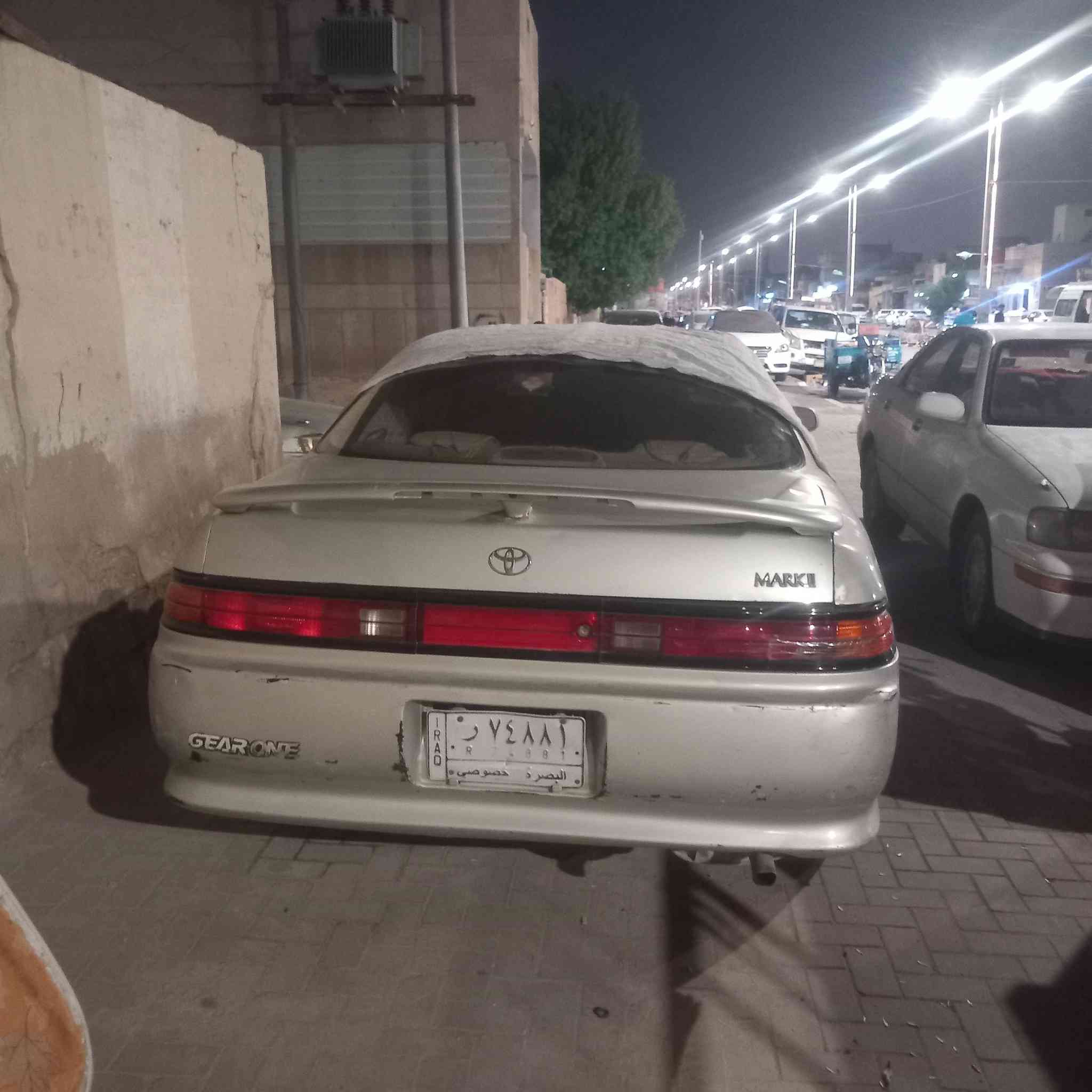 السلام عليكم سياره مارك مديل 2000 مكينه ونجي كير الحمد لله بدي ما بي طكه السياره مكفوله من الضربه ونقل جثه مداوره شوكت ما يعجبك رقم السياره البصره مكان البصره القديمه رقم تلفون ***********
